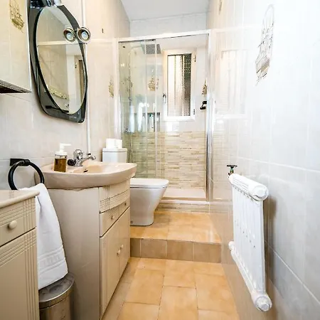 Apartment Alquiler Por Meses En Pleno Centro By Bebalmy *