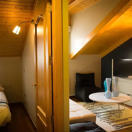 Smartrentals Gran Via Apartment *