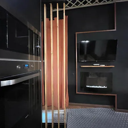 Chic2 Luxury Gran Via Apartment Madrid