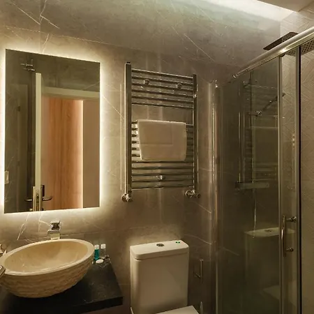 Apartamento Gran Via Iv Calle Tudescos 5br 5bh