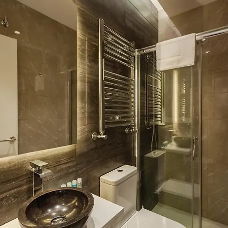 Gran Via Iv Calle Tudescos 5br 5bh Madrid