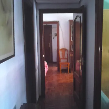 Habitación en casa particular Hab 1 Wifi Vista Alegre Madrid