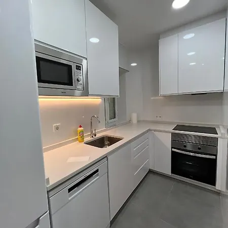 Albergue Roomstay Plaza Castilla *