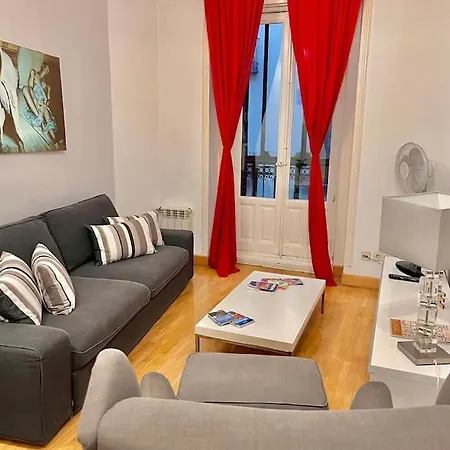Apartamento Alojamiento Entero Centro: Piso . Chueca