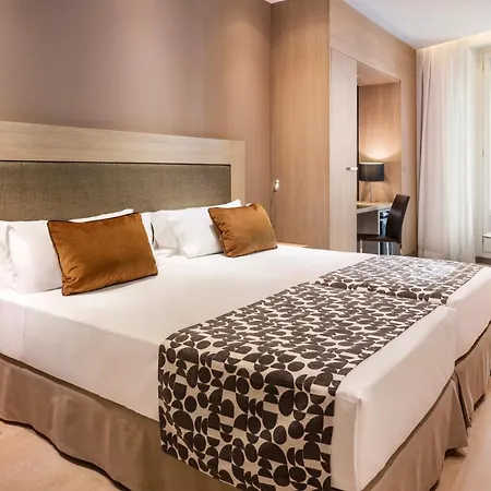 Catalonia Plaza Mayor Hotel