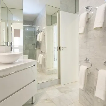 Amazinn Places Embajadores Ii Apartment *