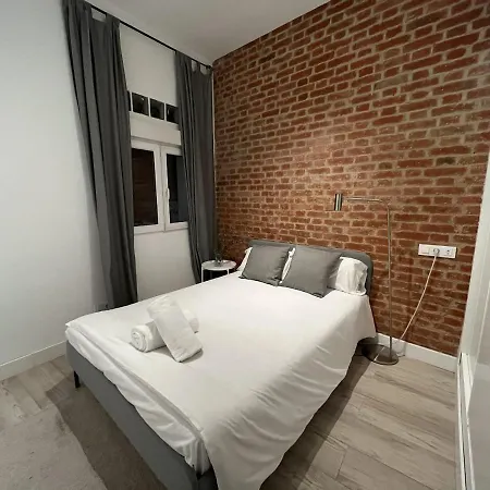 Apartamento C/ Almendro, Nuevo Piso En El Corazon De La Latina Madri