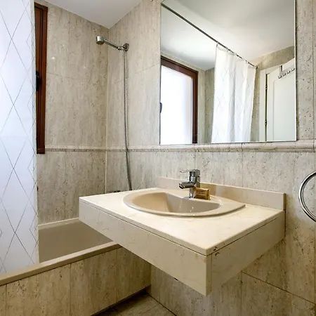 Apartment Charming Airport *