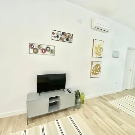 Puente Praga Aparment Madrid