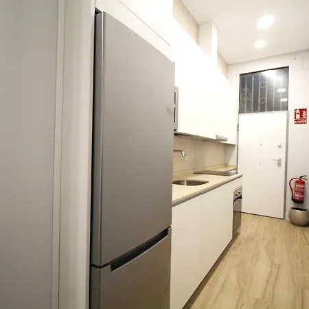 En Embajadores Appartement *