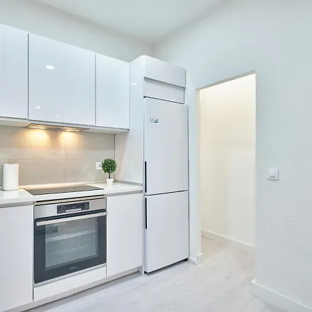 New.apto-sol. 3room 3bathroom.recien Reformado.