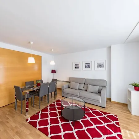 Apartamento Roomspace Tablas Camino Santiago Madrid