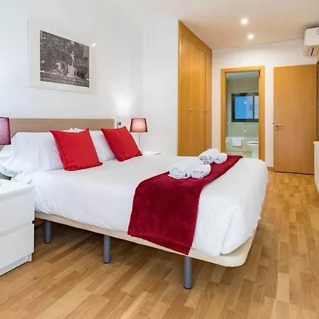 Roomspace Tablas Camino Santiago Apartamento Madrid