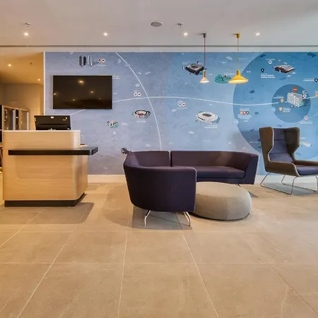 Express - - Airport By Ihg