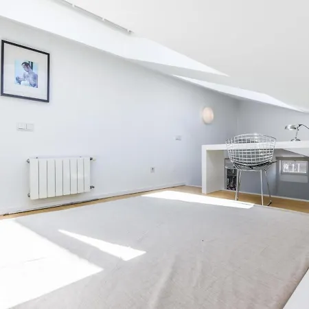 Atico Reformado En Anton Martin Apartment Madrid