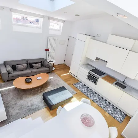 Apartment Atico Reformado En Anton Martin