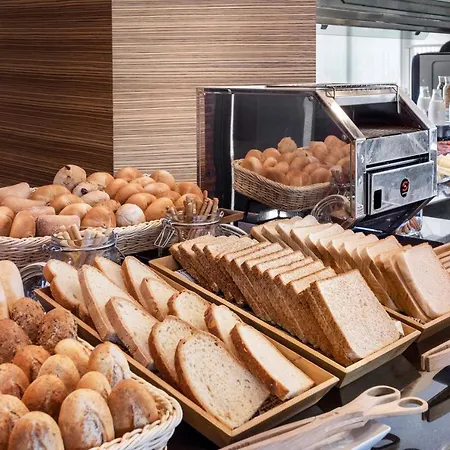 Chamartin, Affiliated By Melia 3* Madrid