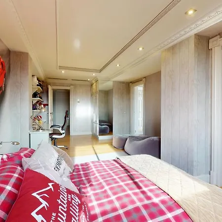 Increible De Lujo Villa Madrid