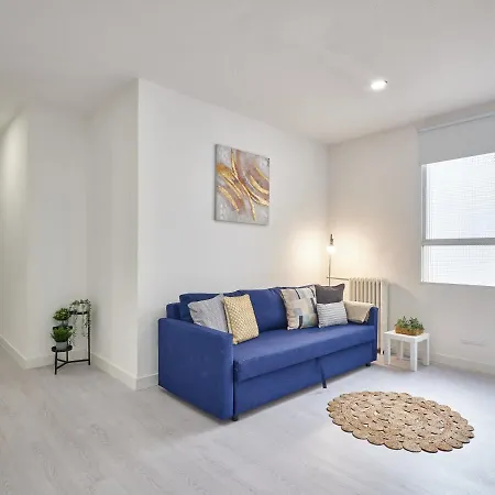 New.apto-sol. 3room 3bathroom.recien Reformado. Apartment