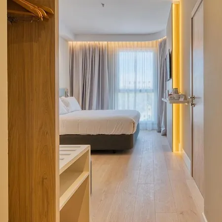 Express - - Airport By Ihg 3* مدريد