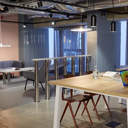 The Social Hub Hotel 4*