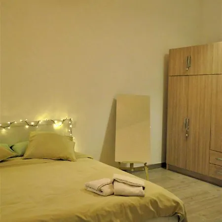 Piruli Home- Cozy With Patio Apartment