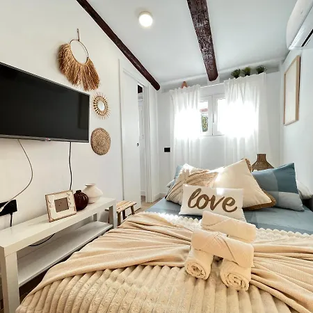 Apartamento Encantador Tirso Molina Exterior Meson Temporal *