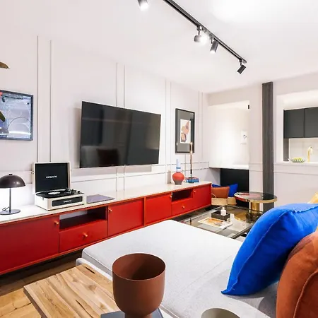 Stylish 4 +patio Luxury Gran Via * Madrid
