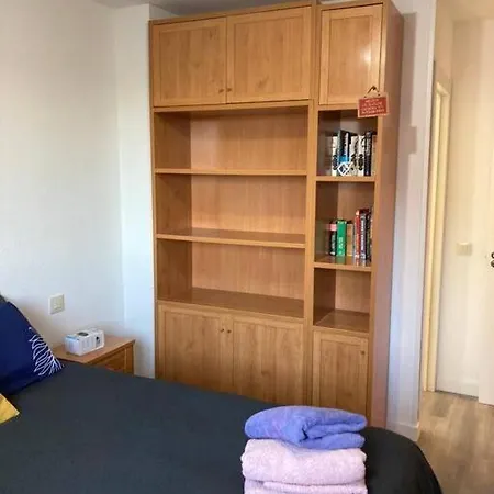 Silencioso, Luminoso Y Familiar Apartamento Apartment *