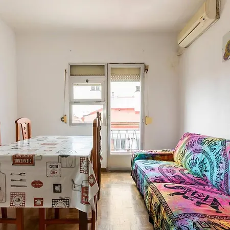 Linda Estancia Entre El Centro Y El Aeropuerto Homestay *