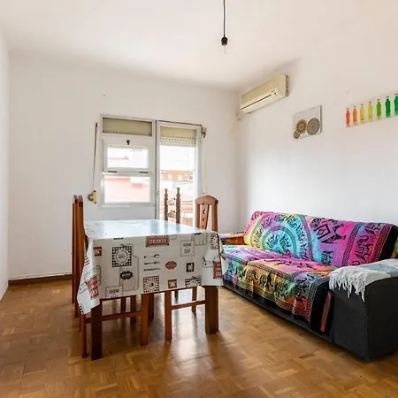 Linda Estancia Entre El Centro Y El Aeropuerto Homestay Madrid