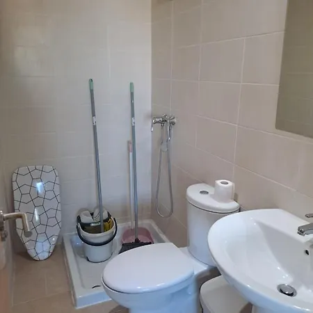 Apartment Acogedor Loftcon Garaje A 10min Del Aeropuerto E Ifema *