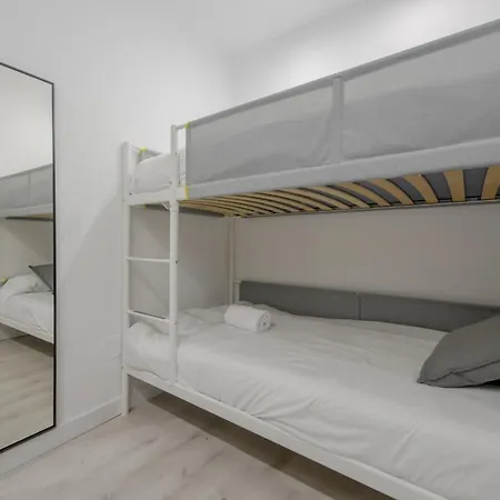 Cool/soho Style Apt 9pax C/luciente شقة *
