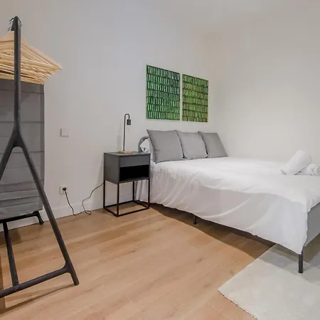 Appartement Modern Apt & Cool Interior Design En El Retiro *