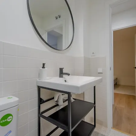 Modern Apt & Cool Interior Design En El Retiro * Madrid