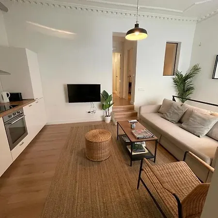 Modern Apt & Cool Interior Design En El Retiro Madrid