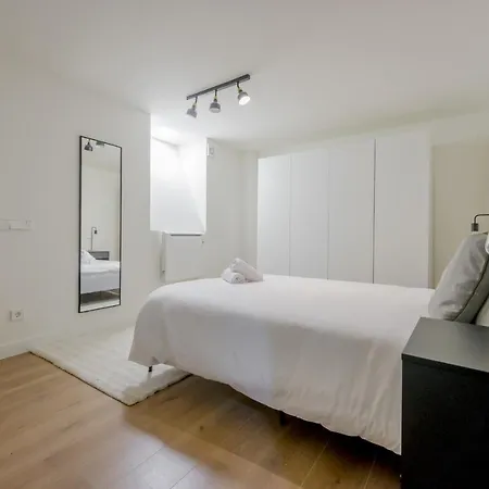 Appartement Modern Apt & Cool Interior Design En El Retiro Madrid