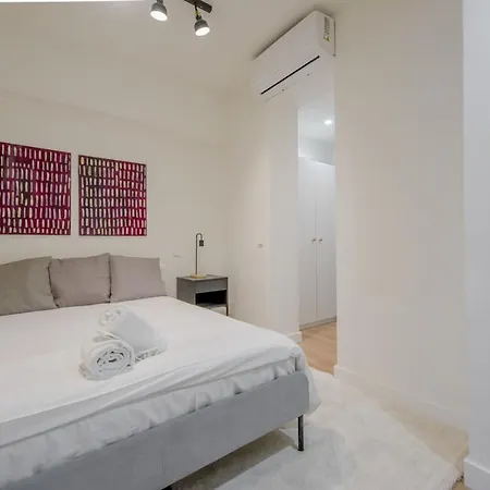 Modern Apt & Cool Interior Design En El Retiro * Madrid
