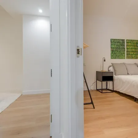 Apartment Modern Apt & Cool Interior Design En El Retiro *