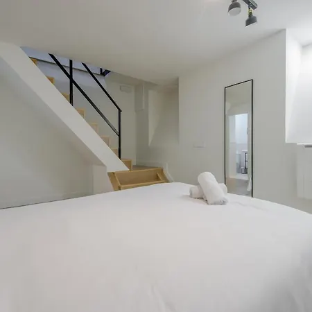 Modern Apt & Cool Interior Design En El Retiro * Madrid
