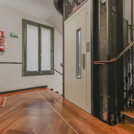 Spacious New 7 En La Plaza De Tirso De Molina Apartment Madrid