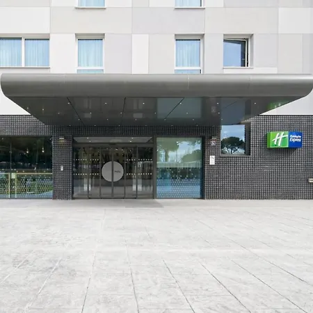 Express - - Airport By Ihg