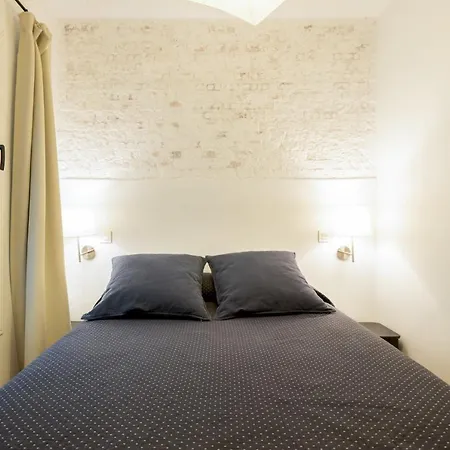 1 Bedroom 1 Bathroom Furnished - Malasana - Cozy & Modern - Mintystay