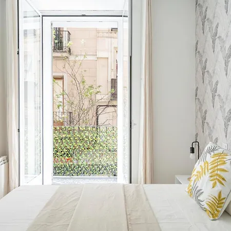 Apartment For Elegante Y Bonito Temporal En El Corazon De Inf1c Madrid