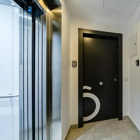 Estudio En Edificio Ribera De Curtidores By Sharingco * Madrid