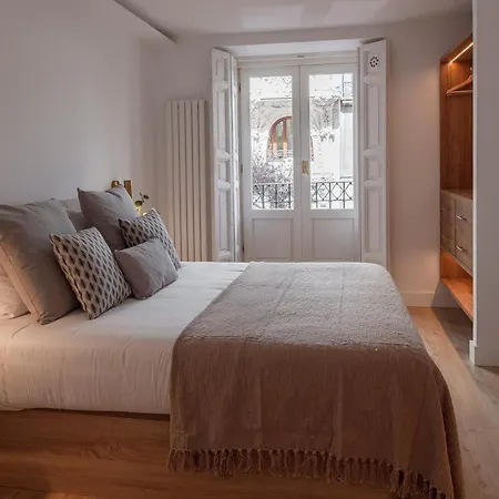 Centro V Calle Mayor 3br 3bh Apartment
