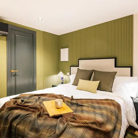 Stylish 4 +patio Luxury Gran Via