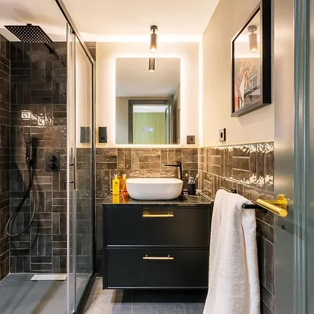 Stylish 4 +patio Luxury Gran Via * Madrid