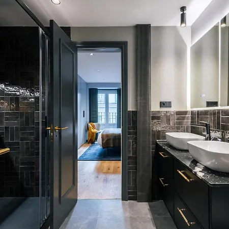 Stylish 4 +patio Luxury Gran Via * Madrid