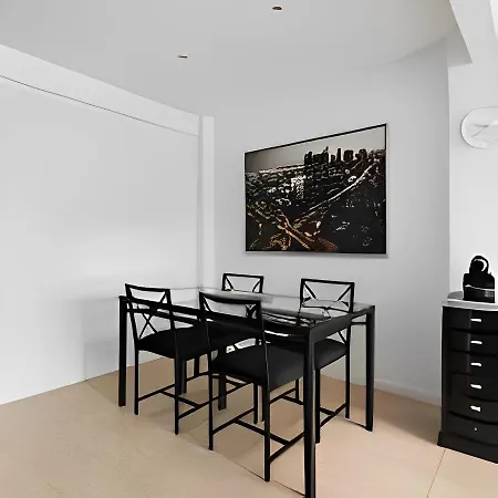 Apartment Centrico Y Aparcamiento Privado 3 *